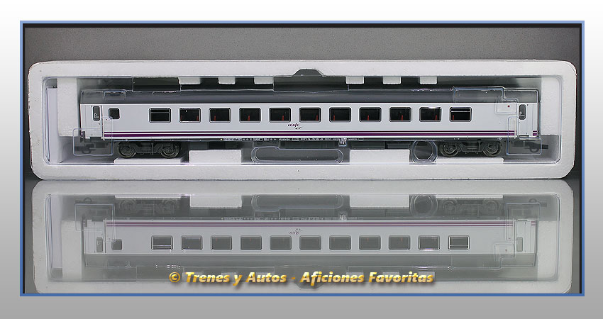 Coche pasajeros Serie 9000 A12t-9103 "Renfe Operadora" Clase 1ª Preferente - Renfe