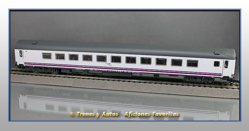 Coche pasajeros Serie 9000 A12t-9103 "Renfe Operadora" Clase 1ª Preferente - Renfe