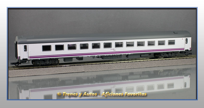 Coche pasajeros Serie 9900 Pantone RRRt-9907 Restaurante - Renfe