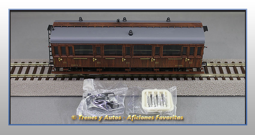 Coche pasajeros Serie 1678/1835 Chv-1832 3ª Clase - Renfe (Complementos)