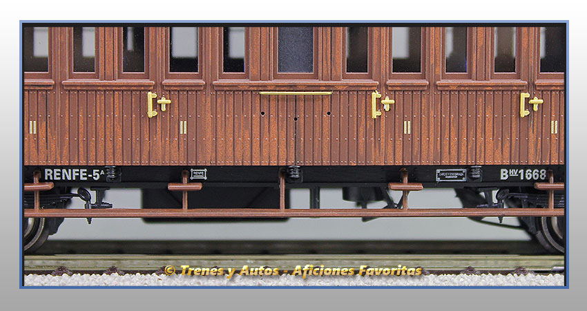 Coche pasajeros Serie 1678/1835 Bhv-1668 2ª Clase - Renfe