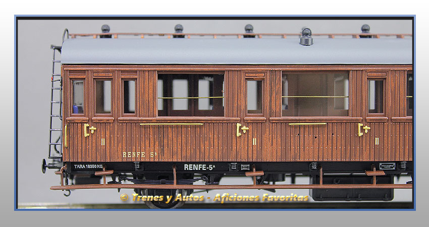 Coche pasajeros Serie 1678/1835 Bhv-1668 2ª Clase - Renfe