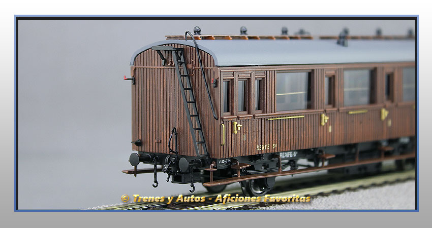 Coche pasajeros Serie 1678/1835 Bhv-1668 2ª Clase - Renfe