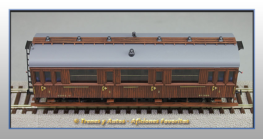 Coche pasajeros Serie 1678/1835 Bhv-1668 2ª Clase - Renfe