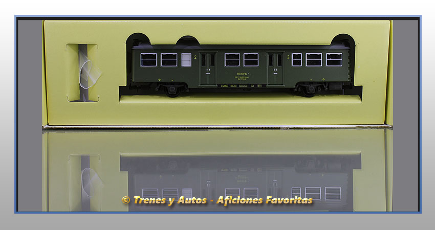 Coche pasajeros Serie 7000 "Yenkas" B-7001 - Renfe