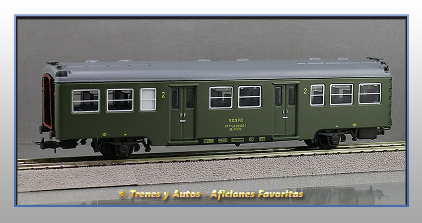 Coche pasajeros Serie 7000 "Yenkas" B-7001 2ª Clase - Renfe