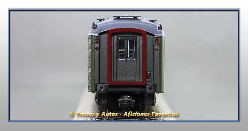 Coche pasajeros Serie 7000 "Yenkas" B-7001 2ª Clase - Renfe