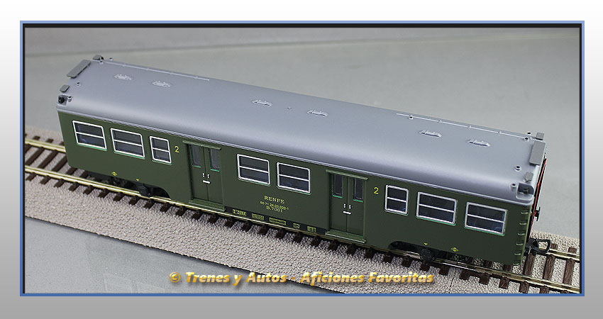 Coche pasajeros Serie 7000 "Yenkas" B-7001 2ª Clase - Renfe