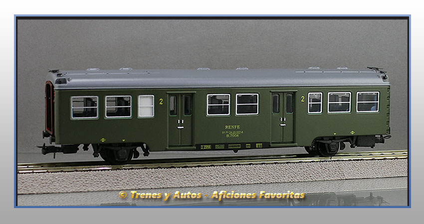 Coche pasajeros Serie 7000 "Yenkas" B-7008 2ª Clase - Renfe