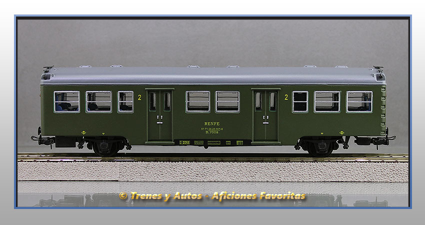 Coche pasajeros Serie 7000 "Yenkas" B-7008 2ª Clase - Renfe