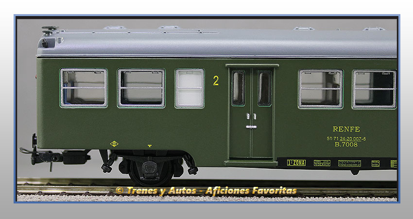 Coche pasajeros Serie 7000 "Yenkas" B-7008 2ª Clase - Renfe