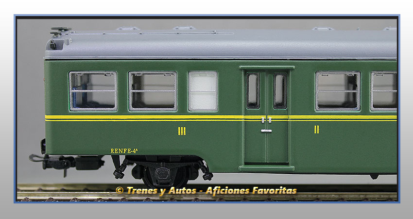 Coche pasajeros Serie 7000 "Yenkas" BC-7081 2ª y 3ª Clase - Renfe