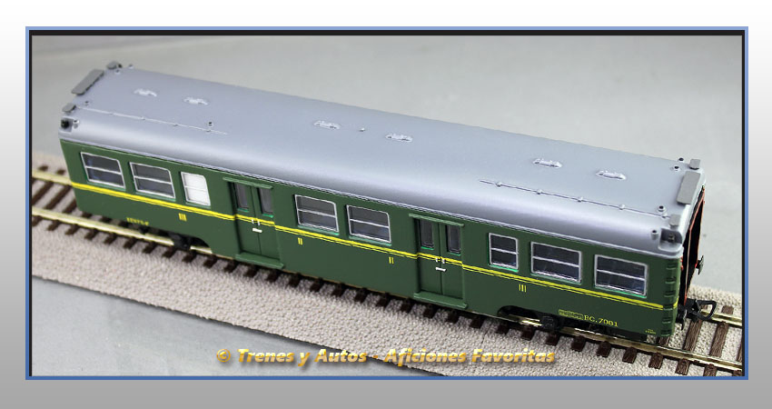 Coche pasajeros Serie 7000 "Yenkas" BC-7081 2ª y 3ª Clase - Renfe