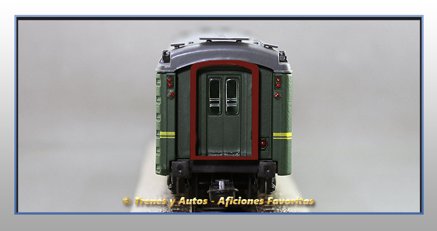 Coche pasajeros Serie 7000 "Yenkas" C-7050 3ª Clase - Renfe