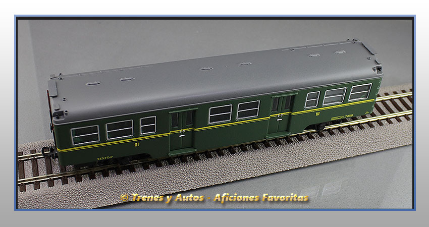 Coche pasajeros Serie 7000 "Yenkas" C-7050 3ª Clase - Renfe