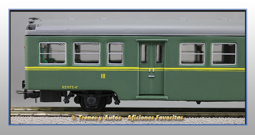 Coche pasajeros Serie 7000 "Yenkas" C-7041 3ª Clase - Renfe