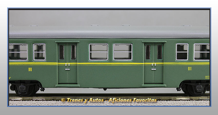 Coche pasajeros Serie 7000 "Yenkas" C-7041 3ª Clase - Renfe