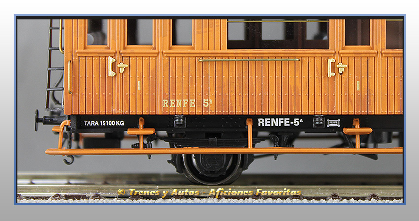 Coche pasajeros Serie 1678/1835 1ª Clase - Renfe