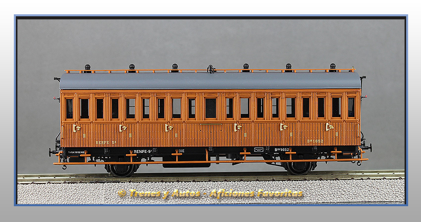 Coche pasajeros Serie 1678/1835 2ª Clase - Renfe