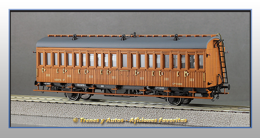 Coche pasajeros de 3ª clase Serie 1678-1835 - Renfe