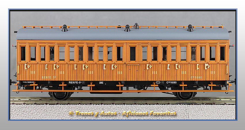 Coche pasajeros de 3ª clase Serie 1678-1835 - Renfe
