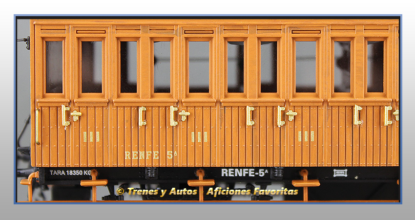 Coche pasajeros de 3ª clase Serie 1678-1835 - Renfe