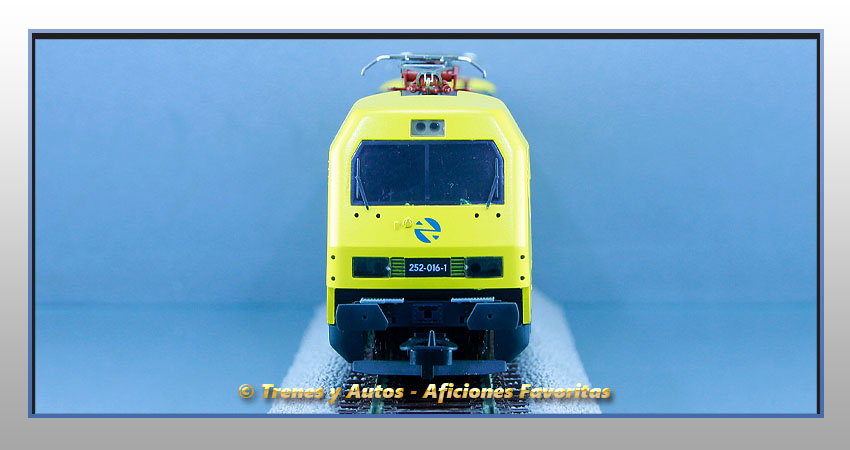 Locomotora eléctrica Serie 252 "TAXI" - Renfe