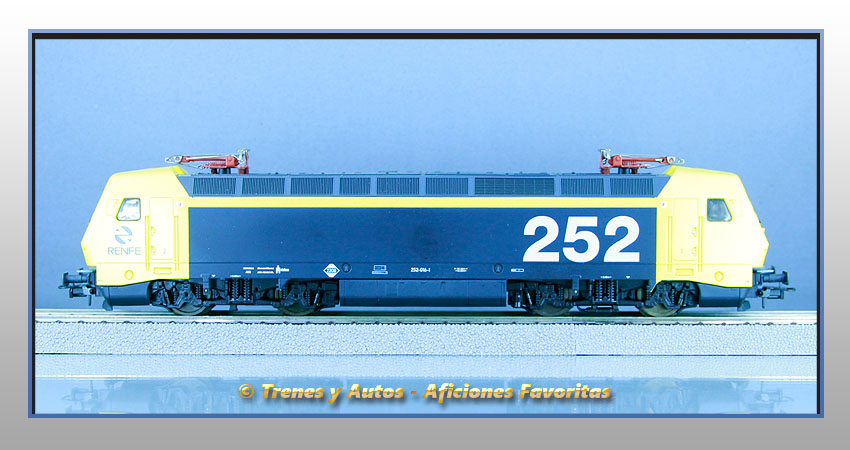 Locomotora eléctrica Serie 252 "TAXI" - Renfe
