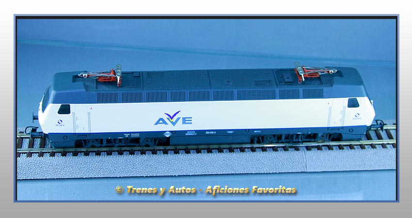 Locomotora eléctrica Serie 252 "AVE" - Renfe