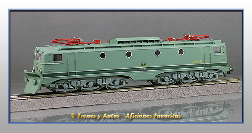 Locomotora eléctrica Serie 276 con quitanieves - Renfe