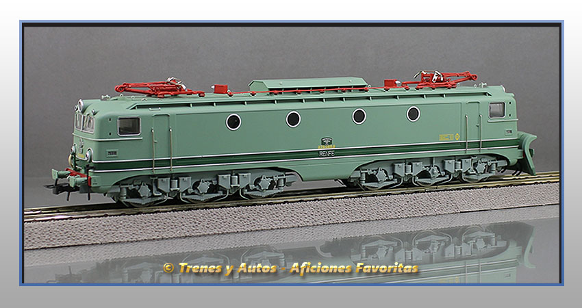 Locomotora eléctrica Serie 276 con quitanieves - Renfe