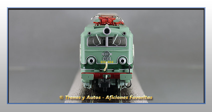Locomotora eléctrica Serie 276 con quitanieves - Renfe