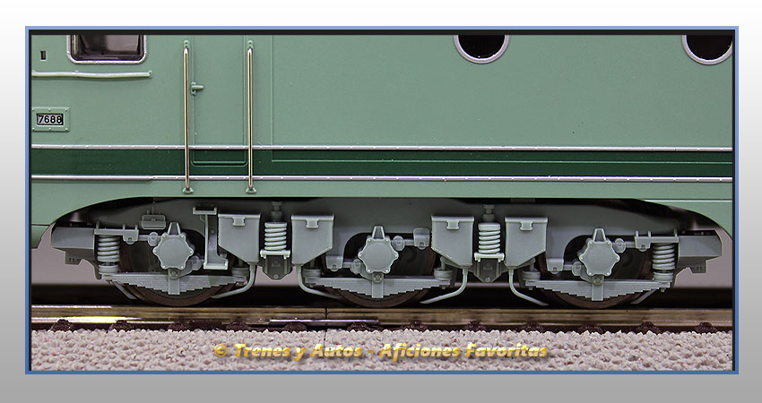 Locomotora eléctrica Serie 276 con quitanieves - Renfe
