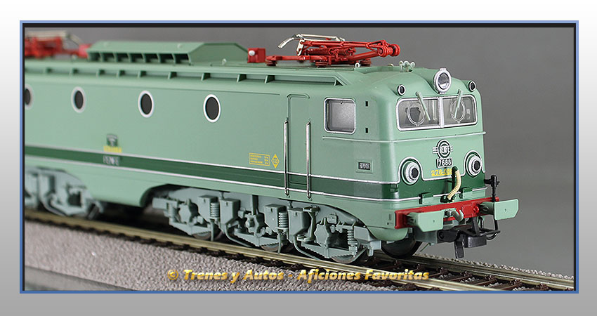 Locomotora eléctrica Serie 276 con quitanieves - Renfe