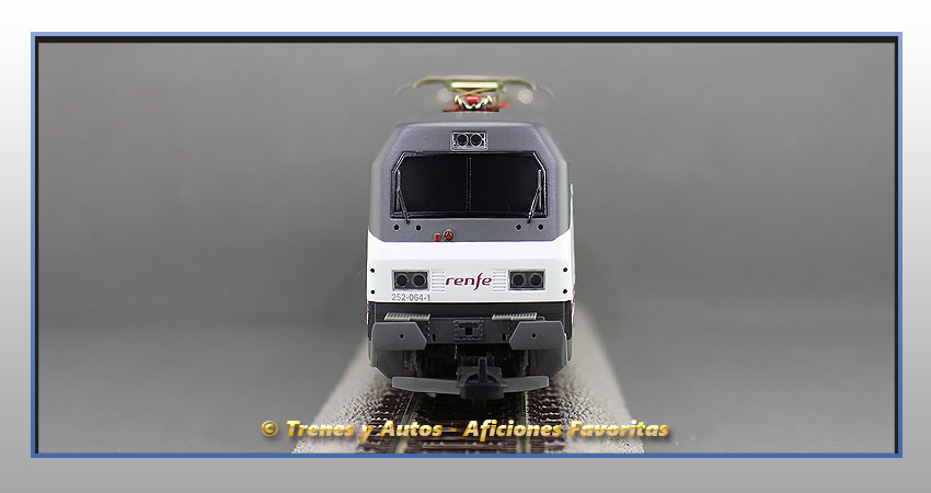 Locomotora eléctrica Serie 252 "Renfe Operadora" - Renfe