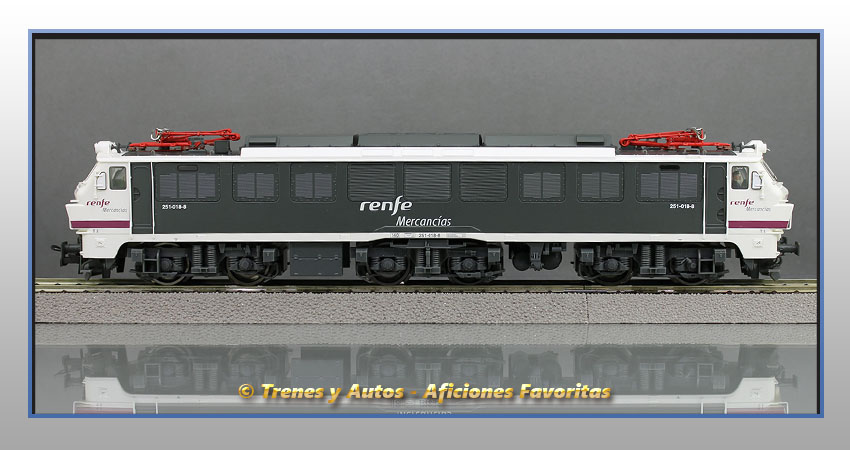 Locomotora eléctrica Serie 251 "Mercancías" - Renfe