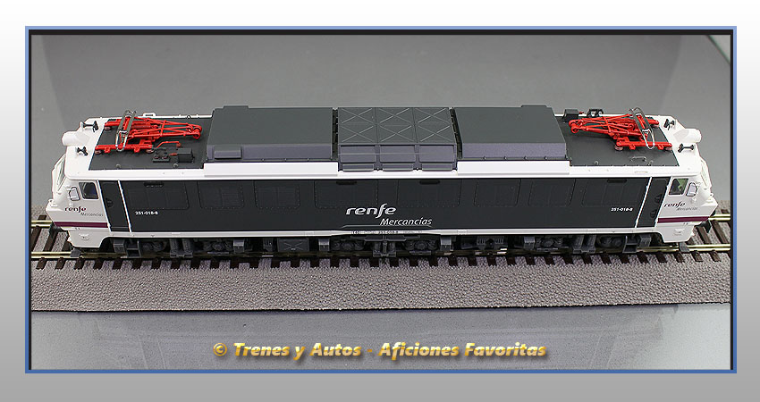 Locomotora eléctrica Serie 251 "Mercancías" - Renfe