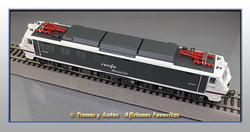 Locomotora eléctrica Serie 251 "Mercancías" - Renfe