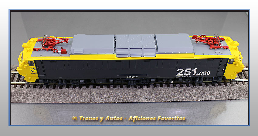 Locomotora eléctrica Serie 251 "Taxi" - Renfe