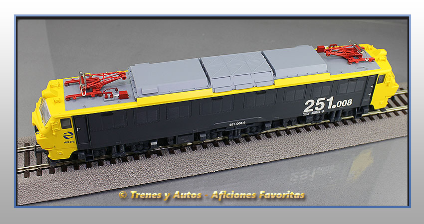 Locomotora eléctrica Serie 251 "Taxi" - Renfe