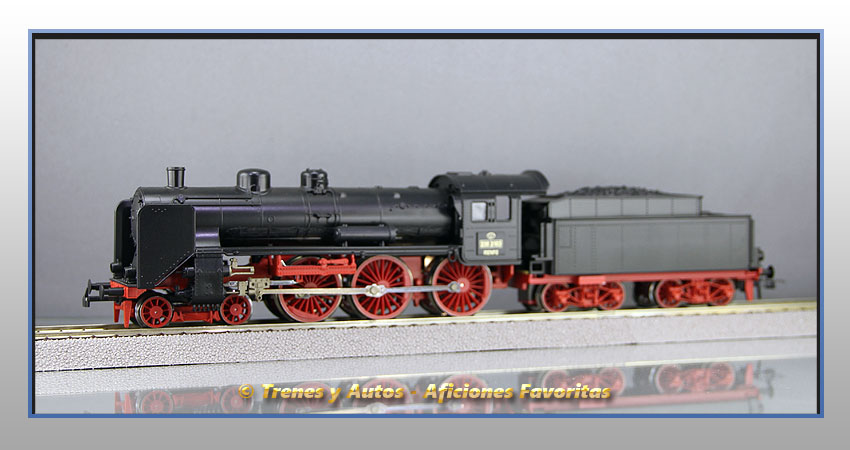 Locomotora vapor con ténder BR-17 - Renfe
