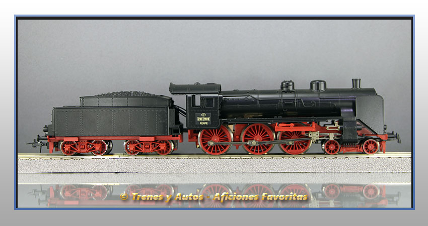 Locomotora vapor con ténder BR-17 - Renfe