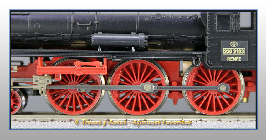 Locomotora vapor con ténder BR-17 - Renfe