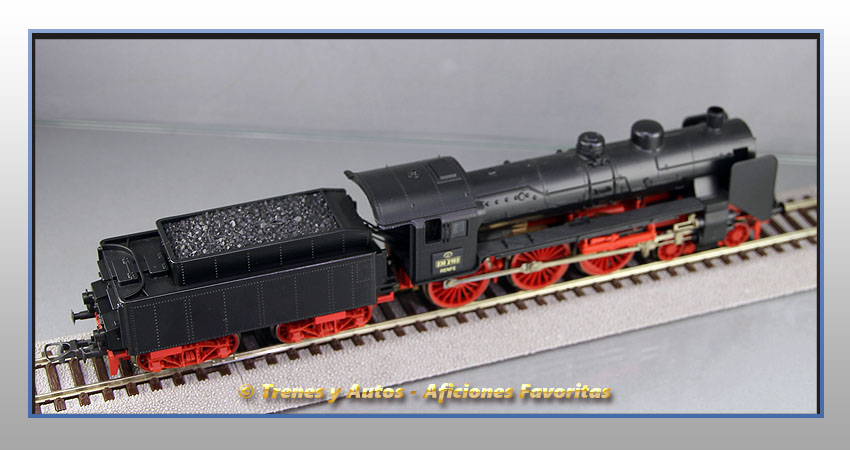 Locomotora vapor con ténder BR-17 - Renfe