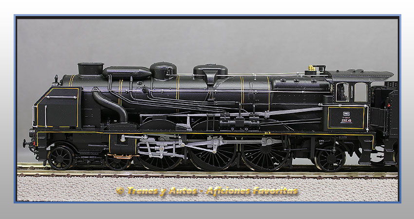 Locomotora vapor con ténder 231 E - SNCF