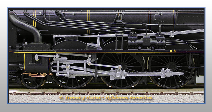 Locomotora vapor con ténder 231 E - SNCF