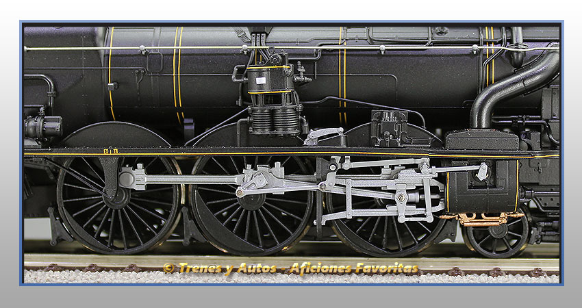 Locomotora vapor con ténder 231 E - SNCF