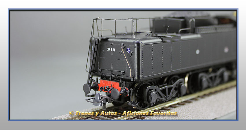 Locomotora vapor con ténder 231 E - SNCF