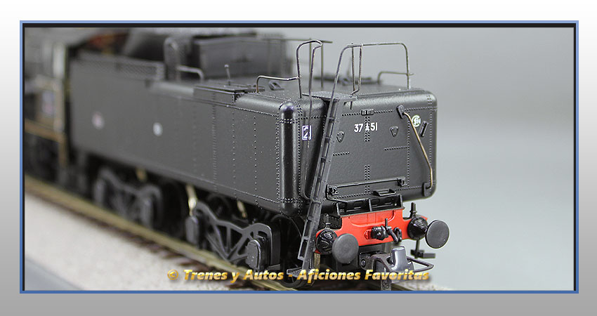 Locomotora vapor con ténder 231 E - SNCF