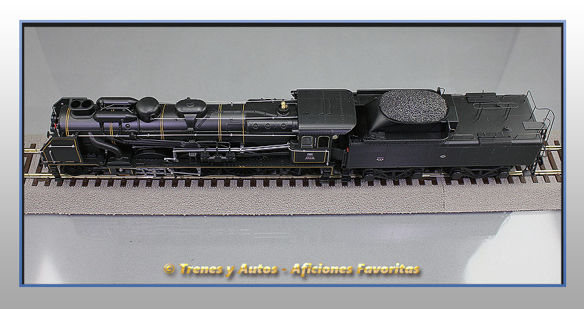 Locomotora vapor con ténder 231 E - SNCF